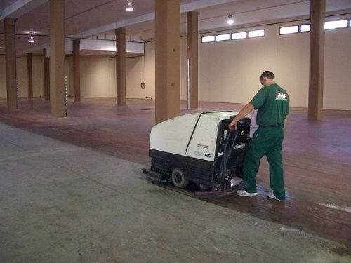 Neteja de fi d'obra a Castellar